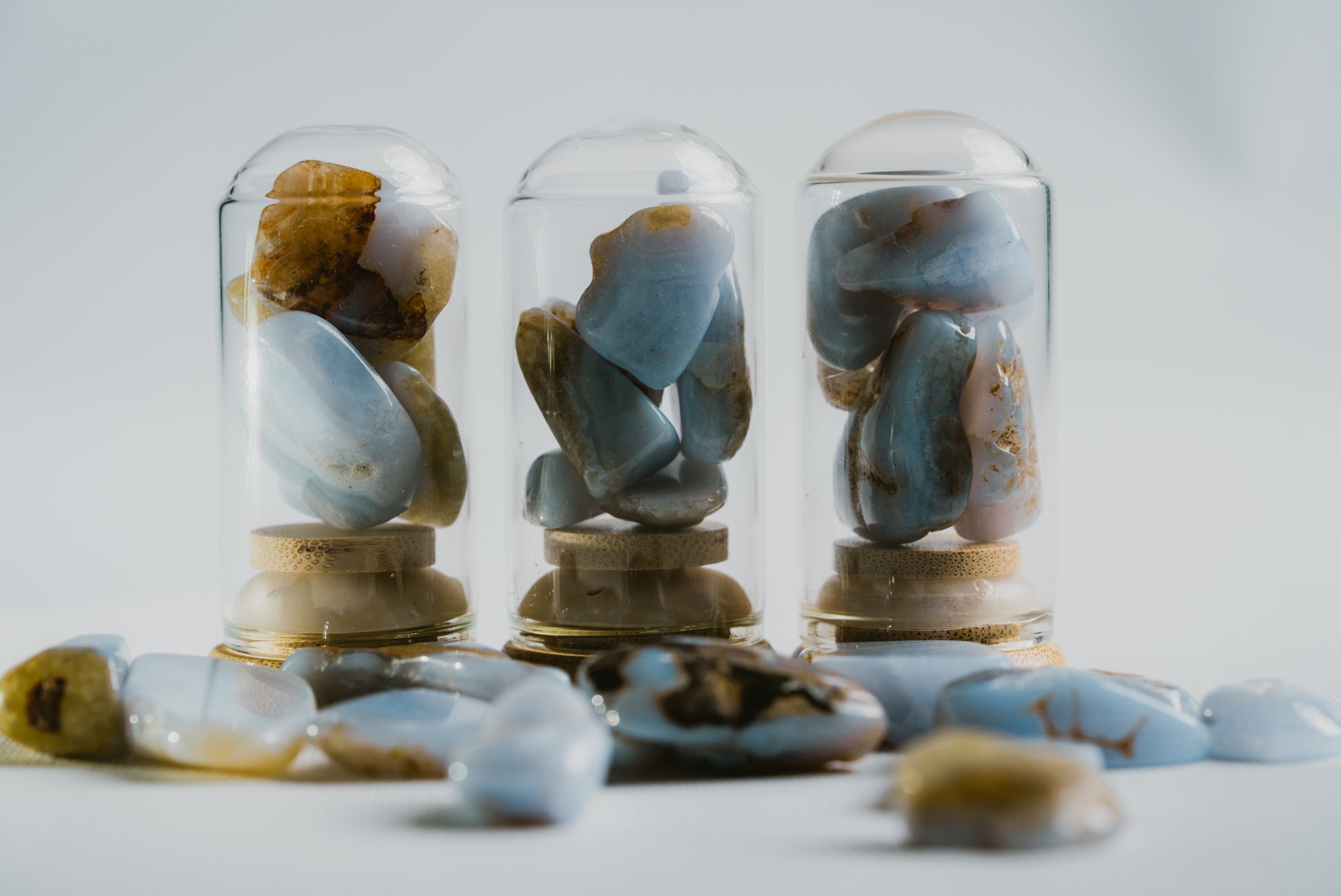 Luminous-Mineral-for-Calm-Clarity-and-Serene-Elegance