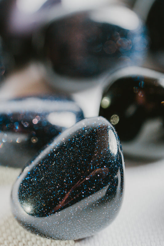 Sparkling-Stone-for-Creativity-Inspiration-and-Cosmic-Elegance