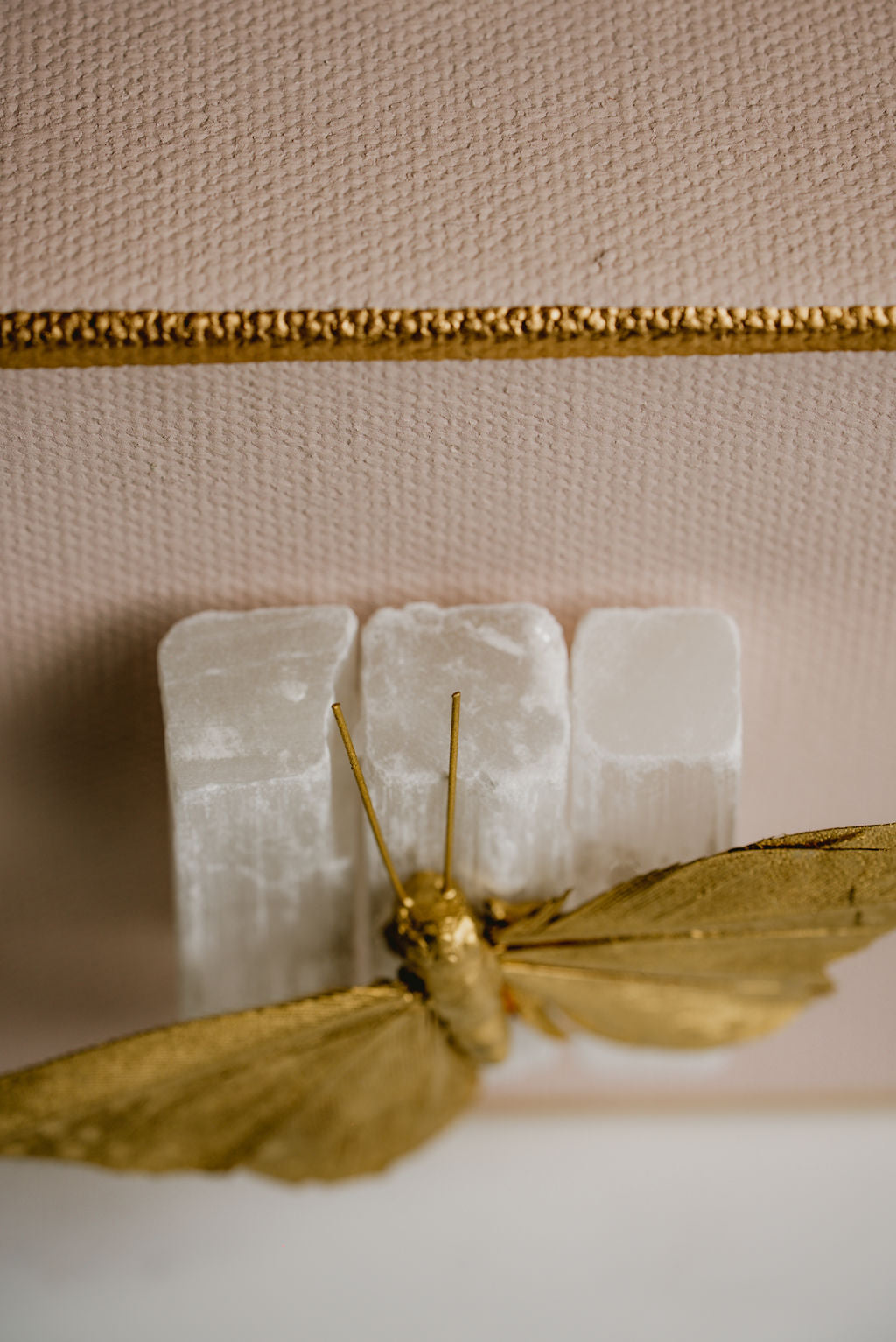 Butterfly on Selenite Wall Art – Small Decorative Piece with Charm and Sophistication