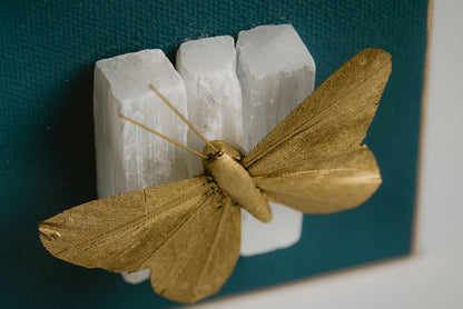 Butterfly on Selenite Wall Art – Small Decorative Piece with Charm and Sophistication