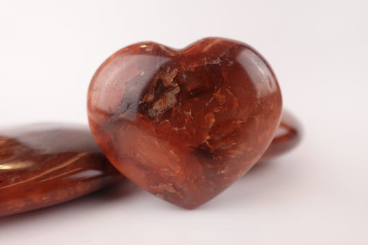 Carnelian Heart – Energy, Strength, and Natural Beauty