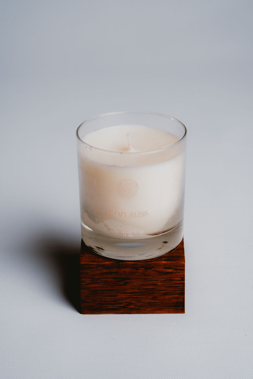 Cozy Bliss Candle – Cinnamon and Vanilla Aromatic Candle for Space Harmonization