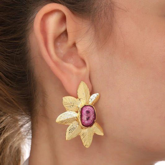Timeless-and-Conscious-Women’s-Jewelry