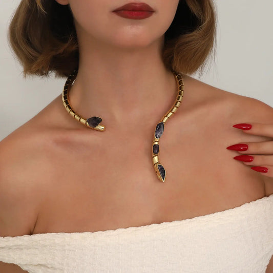 Elegant-and-Energetic-Natural-Jewelry-for-Women