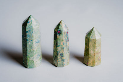 Decorative-Green-Ruby-Fuchsite-Tower-for-Strength-Harmony-and-Emotional-Balance