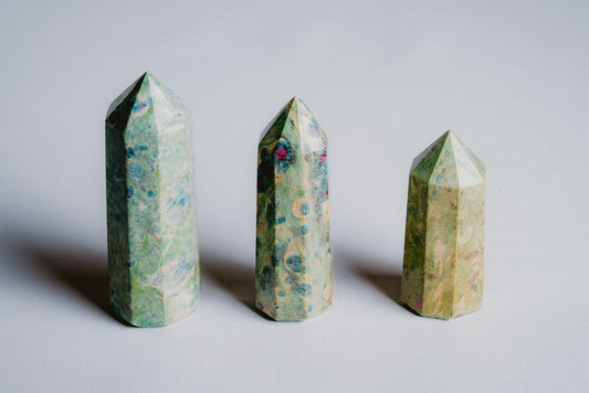 Decorative-Green-Ruby-Fuchsite-Tower-for-Strength-Harmony-and-Emotional-Balance