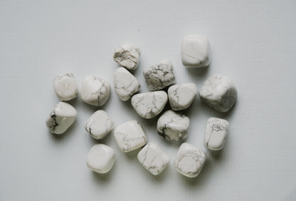 Howlite Pocket Crystal – White Stone for Calm, Balance, and Subtle Elegance