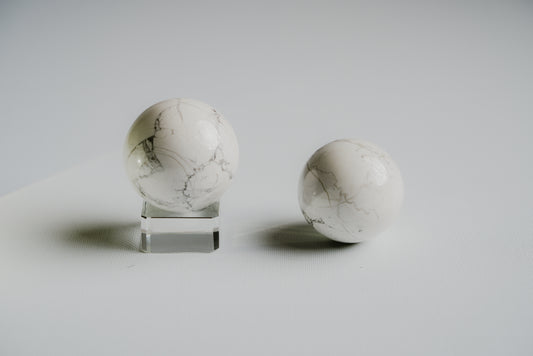 Decorative Howlite-Spheres-for-Calm-Elegance-and-Balanced-Spaces