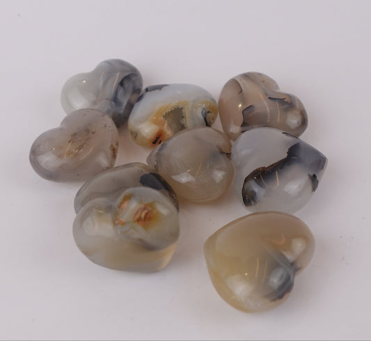 Mini Agate Heart – Calm, Stability, and Emotional Protection