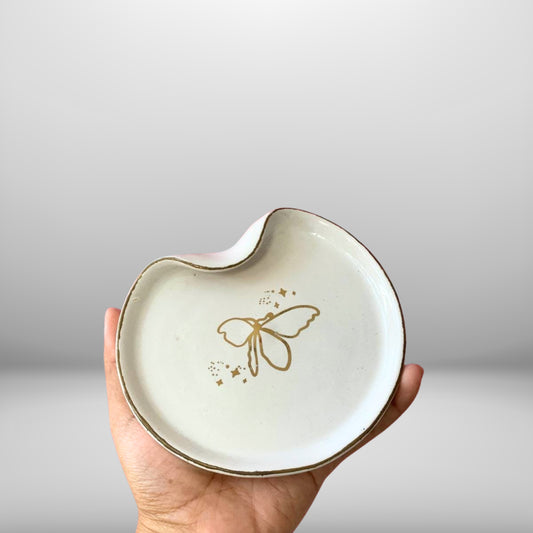 Mystic Fairy Holder – Golden Charm for Purification and Meditation Rituals