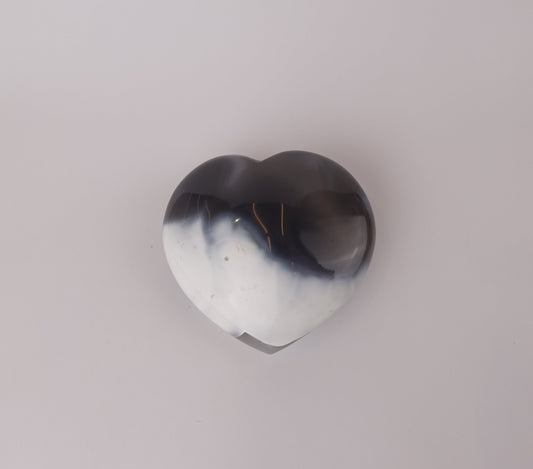 Orca Agate Heart – Decorative Orca Agate Heart for Personal Strength, Stability, and Emotional Balance
