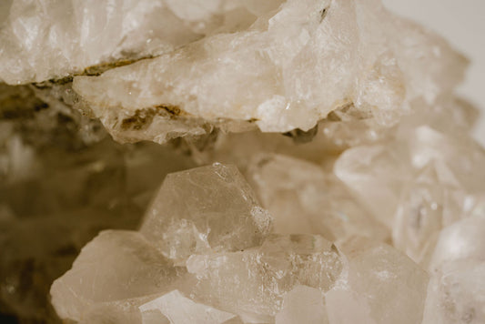 Clear Quartz Geode – Crystal Geode for Energy, Balance, and Clarity