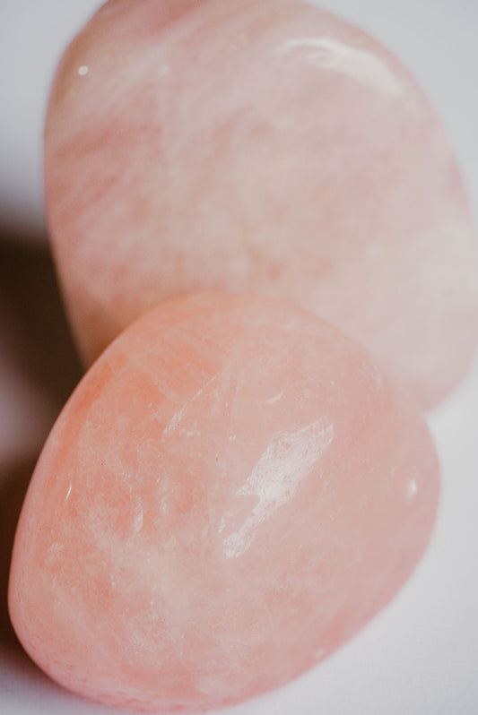 Oval rose quartz
