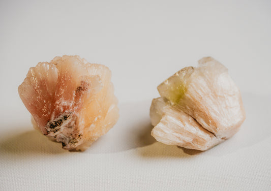 Cluster – Iridescent-Shine-and-Modern-Elegance