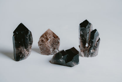 Raw-Smoky-Quartz-Point-for-Protection-Clarity-and-Grounding-Energy