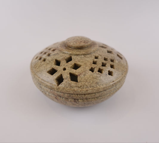 Soapstone Incense Pot – Handcrafted Piece for Rituals, Meditation, and Spatial Harmony