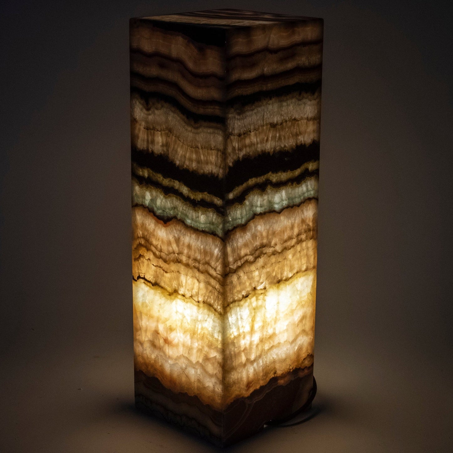 Onyx Radiance Light Tower 24-Classic Glow-Striped Elegance