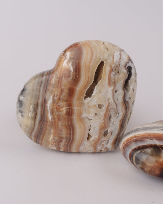 Mexican Onyx Puffy Heart – Decorative Mexican Onyx Heart for Protection, Style, and Energy Balance